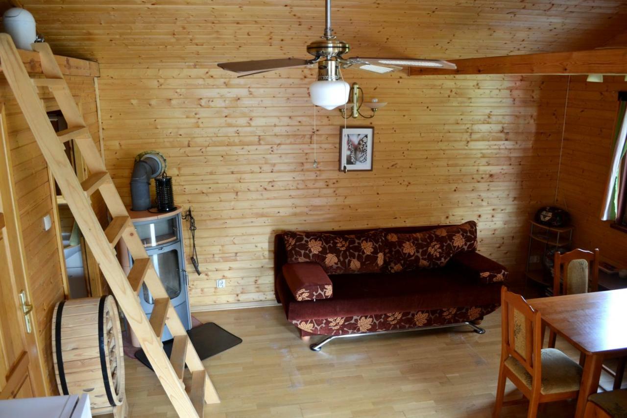 Mazurskie Chatki Mrągowo Esterno foto